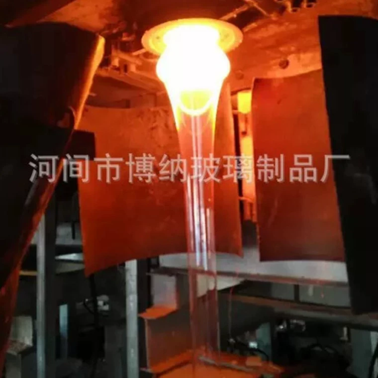 Прямые поставки с завода различных спецификаций боросиликатных стеклянных трубок с коэффициентом теплового расширения 3.3, высокотемпературных стеклянных трубок, стеклянных световодов.