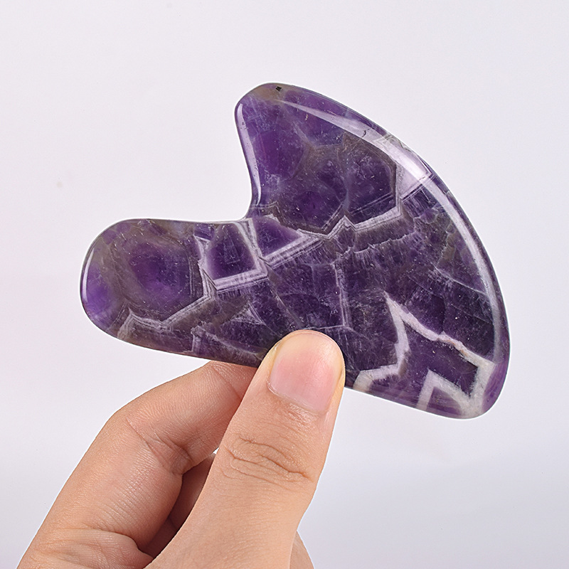 자수정 하트 모양의 긁기 판