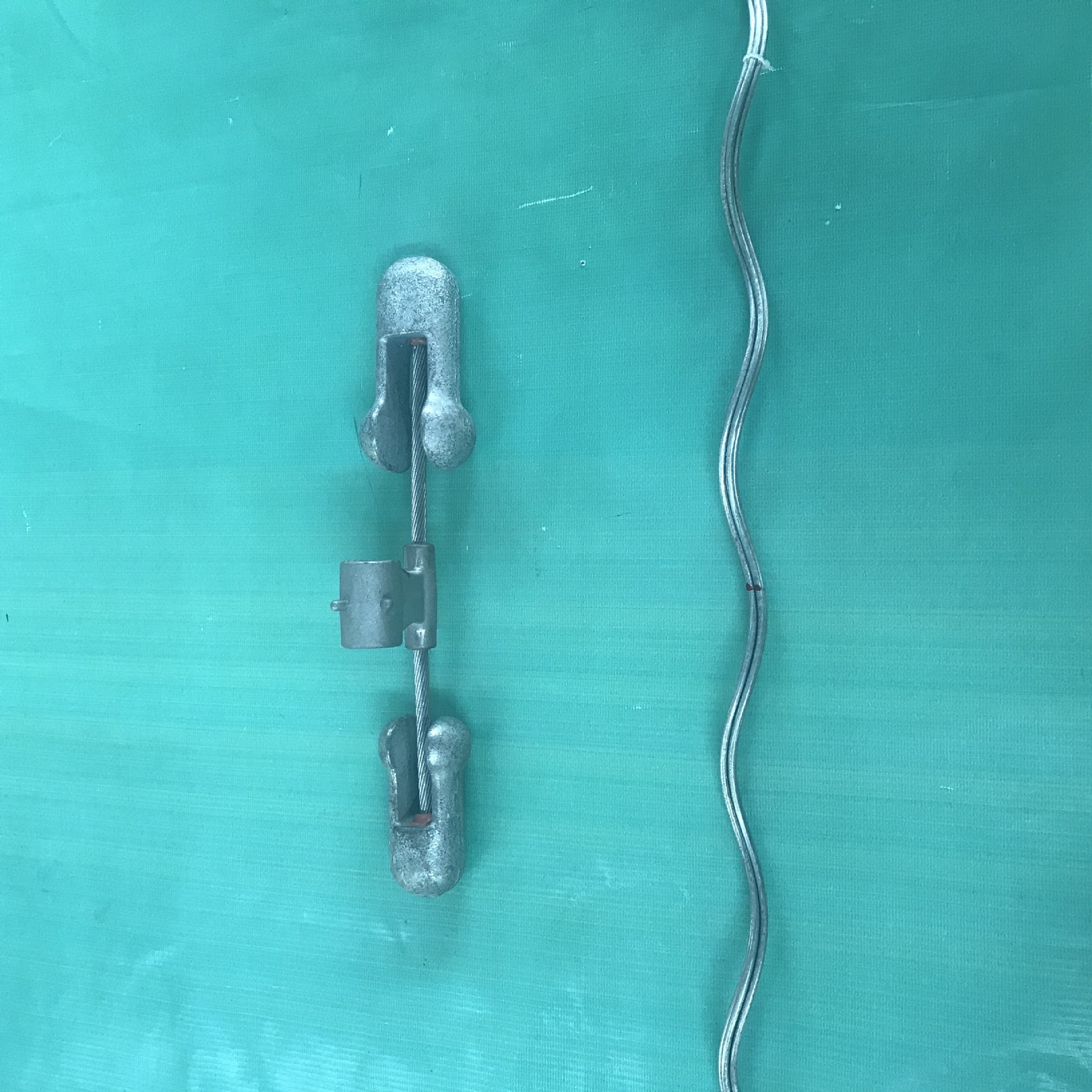 电力光缆防震锤价格，4D-20防震锤价格，opgw光缆金具