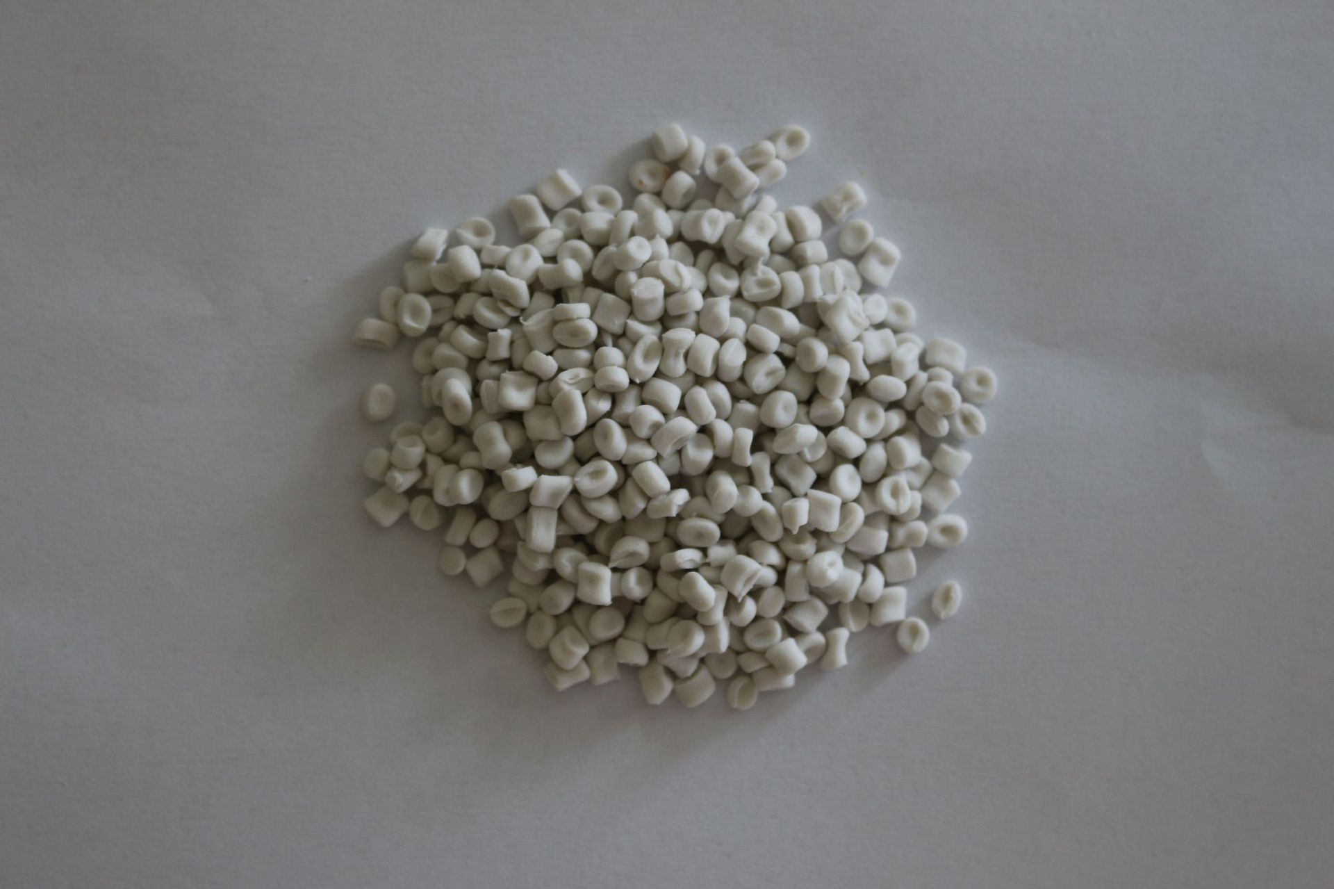 ɫPVCϺɫPVCϿˮԵĥ֤