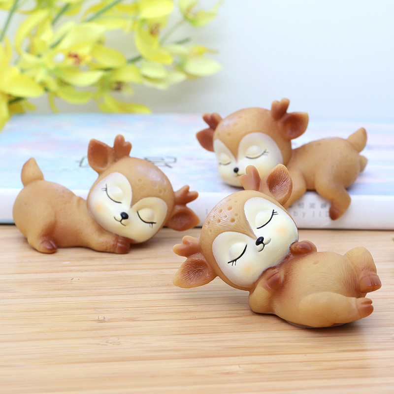 Nanyuan Chuanfang vinilo dibujos animados ciervos bebé pastel decoración coche creativo escritorio Plum Blossom ciervos joyería al por mayor