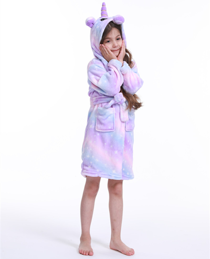 밝은 보라색 천마 목욕 가운