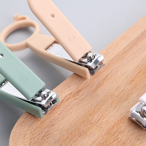 Simple ring buckle cute creative cartoon nail clippers portable stainless steel nail scissors manicure clippers small gifts wholesale