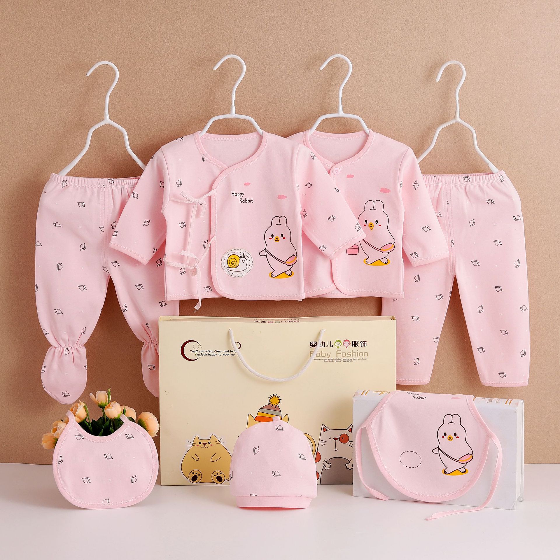 Conjunto de ropa de algodón para bebés y niños pequeños de 0 a 3 meses, conjunto de siete piezas de algodón para las cuatro estaciones, ropa de doble uso estilo monje, caja de regalo para recién nacidos.