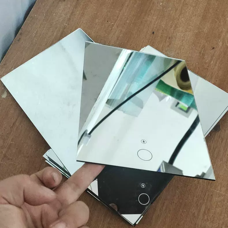 LED灯镜镜片钢化玻璃圆片玻璃玻璃镜片深加工玻璃厂家直销化妆镜