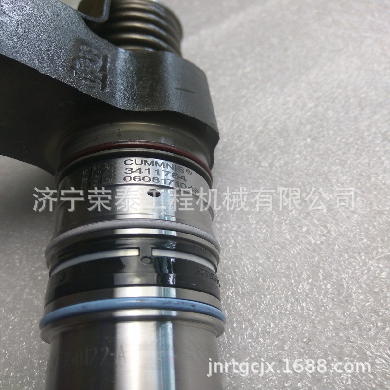 热销康明斯KPT喷油器3052255油嘴