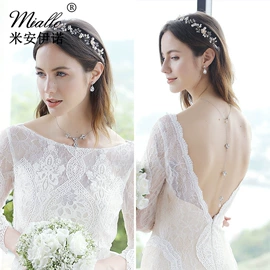 插梳;发带;皇冠