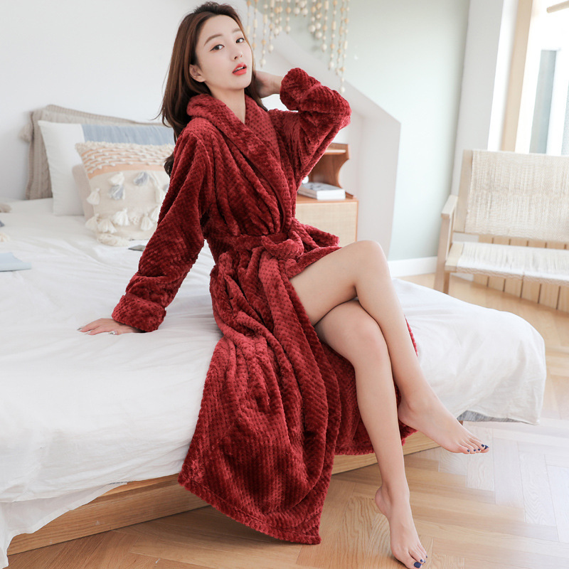 Autumn and Winter flannel nightgown women's winter pineapple Plaid thickened long sexy pajamas couple bathrobe men's coral fleece bathrobe
