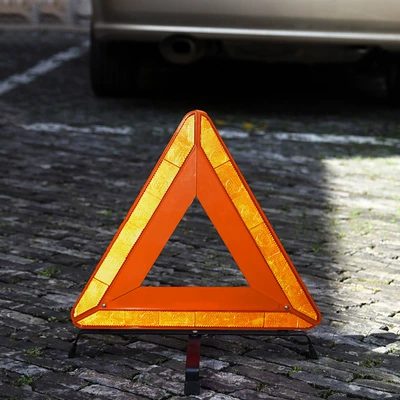 Warning sign tripod fault dangerous parking