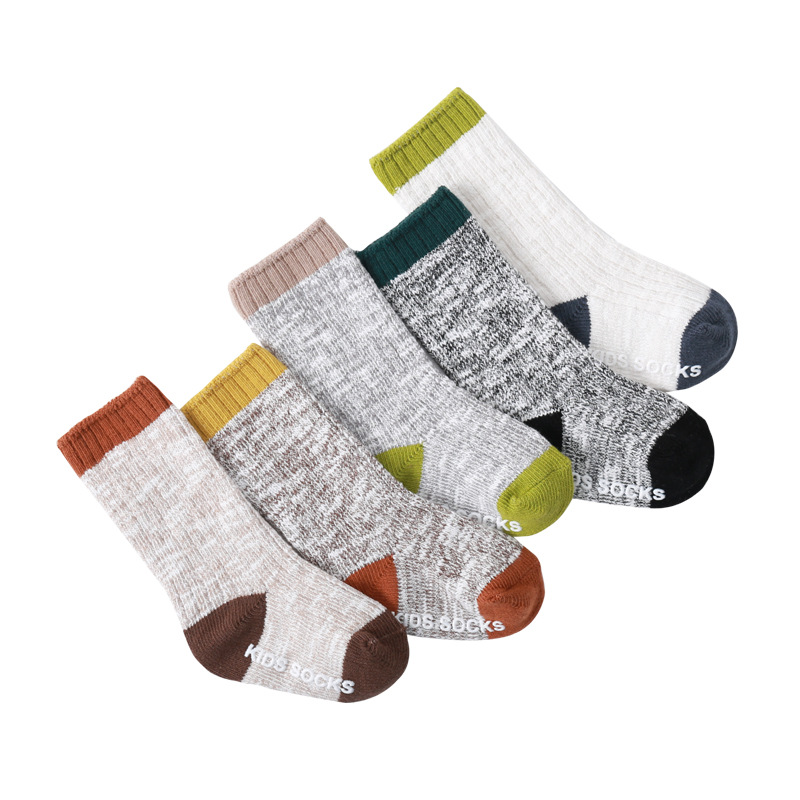 19 nuevos calcetines de otoño e invierno a media pantorrilla antideslizantes para bebés calcetines de piso antideslizantes para bebés recién nacidos engrosados aguja gruesa línea paralela