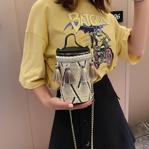 New ins chain ethnic style portable shoulder bag straw cylindrical small bag fairy tassel bucket bag trendy