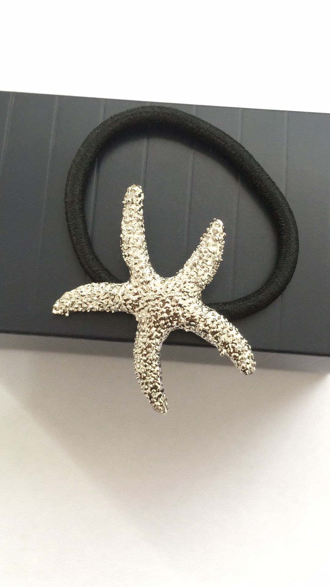 Fuente de la joyería de estilo coreano anillo de pelo de estrella de mar de oro textura de metal cuerda de pelo accesorios para el cabello estilo del océano precio de fábrica