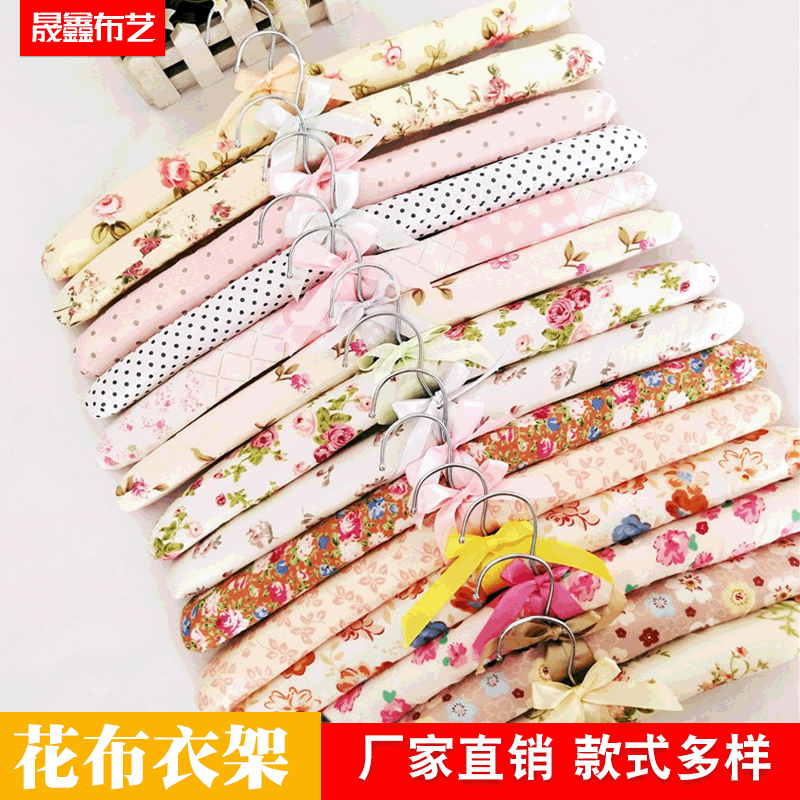 Manufacturer Wholesale Cotton Sponge Clothes Hanger Creative Floral Cloth Bag Non-Slip Solid Wood Clothes Hanger Pastoral Clothes Hanger Bow