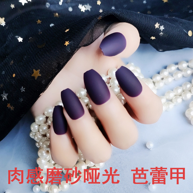fake nails for manicure