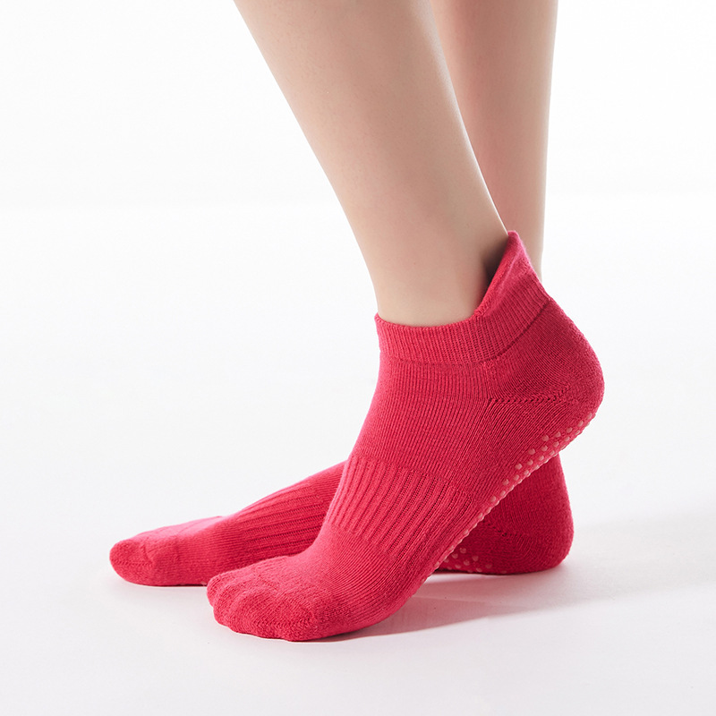 Popular Amazon women's yoga socks pure cotton running sports socks Terry thickened sole massage non-slip socks shoes and socks