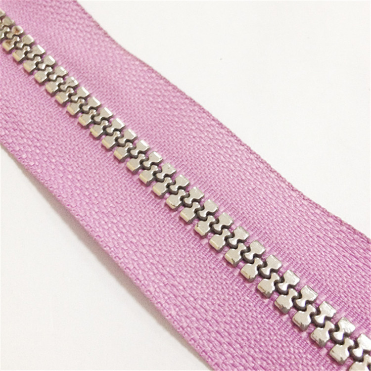 树脂亮银齿仿金属齿夹克羽绒服专用源头厂家欧盟环保有证书