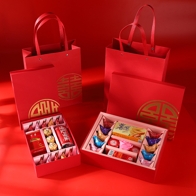 Dorado cuadrado estilo chino caja de regalo de boda roja cubierta de Cielo y Tierra de mano caja de dulces de regalo de boda al por mayor