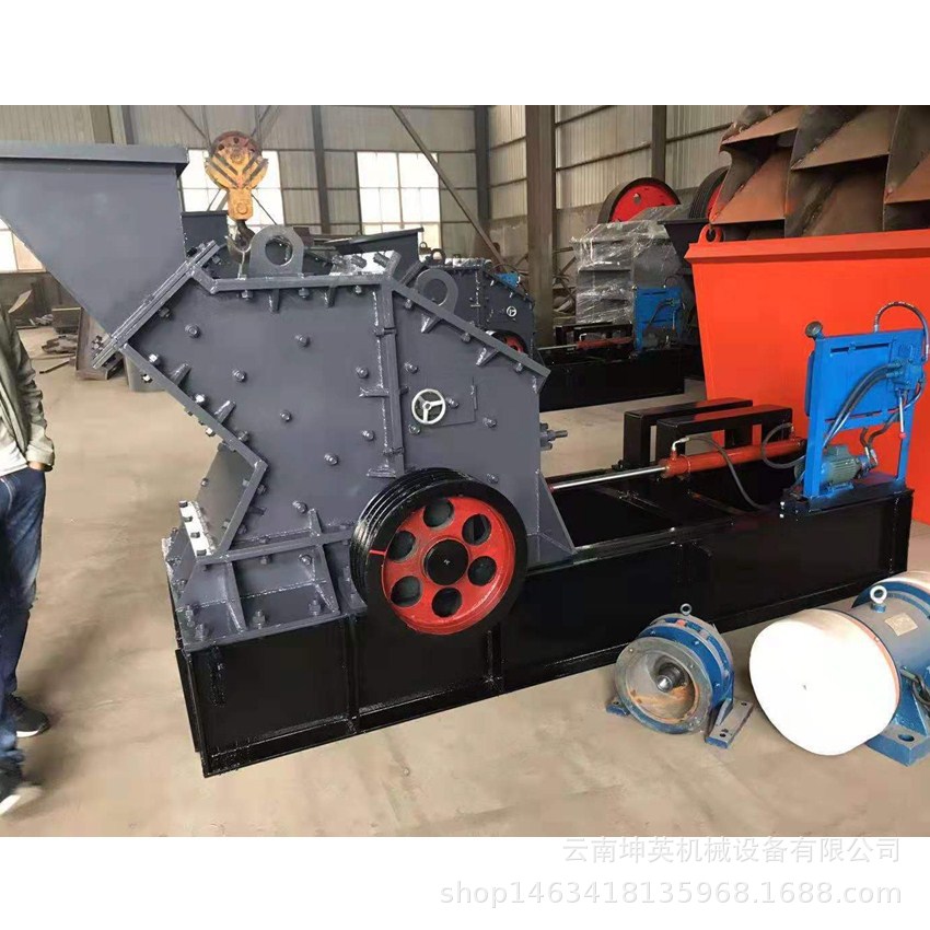 云南液压开箱制砂机 鹅卵石小型打沙机 反击式制砂机 移动制砂机
