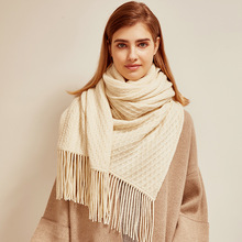 围巾秋冬新款欧美时尚羊绒针织阿兰花绞花菱形流苏防寒保暖披肩
