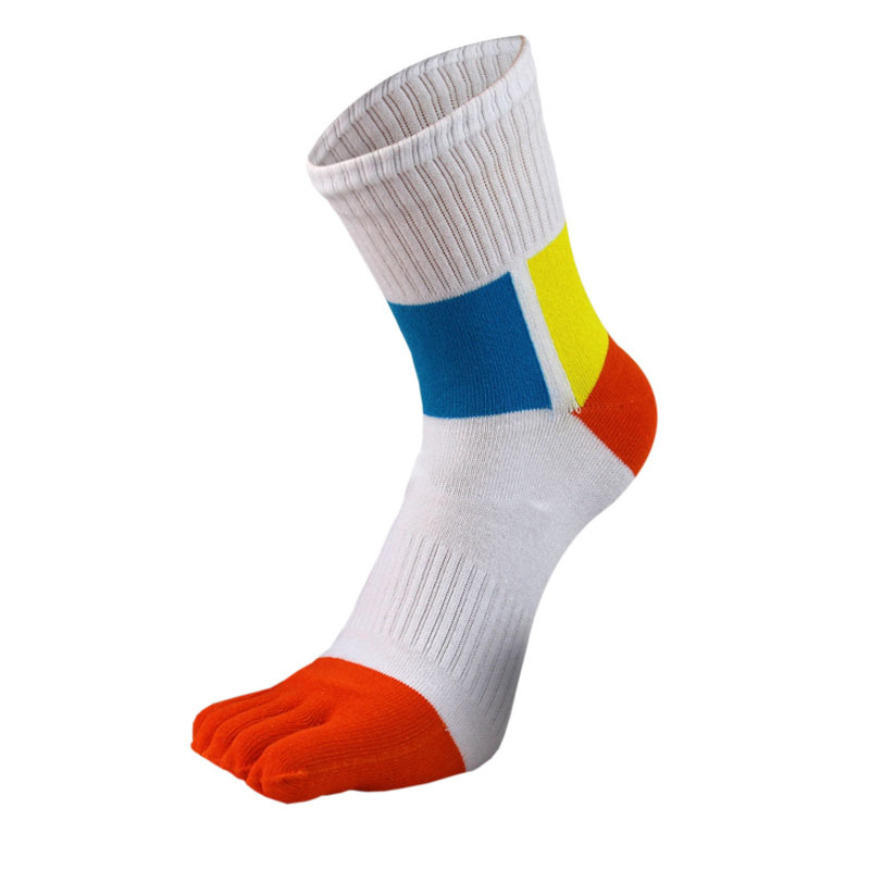 Hilo de algodón calcetines de cinco dedos al por mayor calcetines deportivos absorbentes de sudor calcetines de algodón calcetines de cintura alta calcetines de los hombres de media pantorrilla