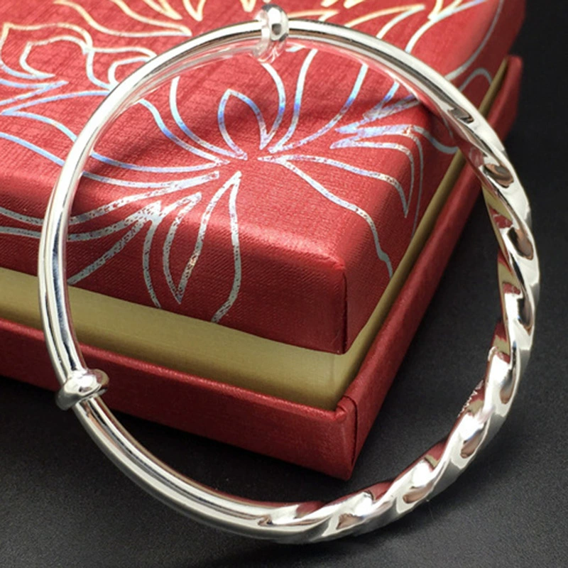 Модный аксессуар кофе? упс Chinese text: " Fashionable accessory, retro silver bracelet with pigtail, city style, simple and elegant design"