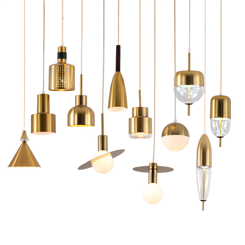 Nordic restaurante bar dormitorio lámpara de noche simple moderno de una sola cabeza personalidad creativa post-moderno pequeño candelabro dorado