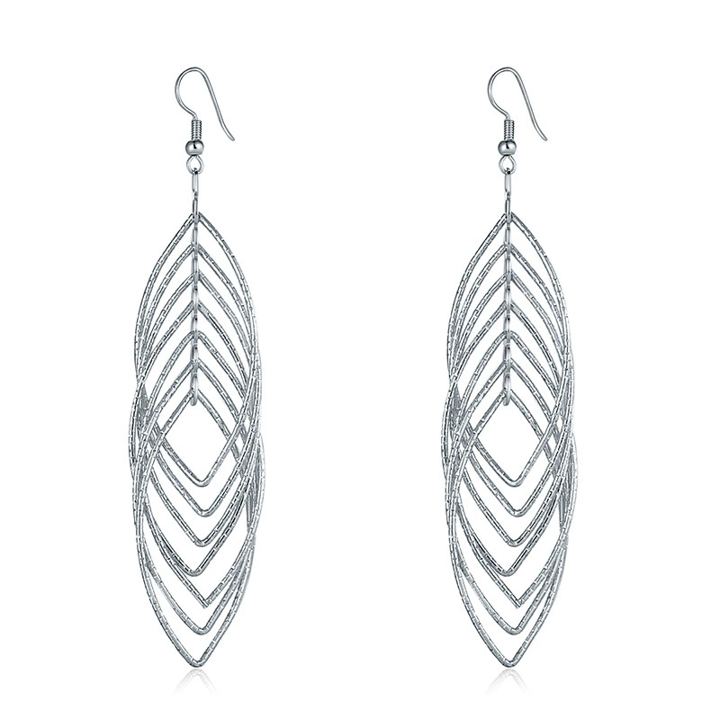 Карты Accessory? Правильнее: Аксессуары Kas? The instruction: translate titles. Provided first item: "卡诗 Accessory, metal creative earrings, European style"