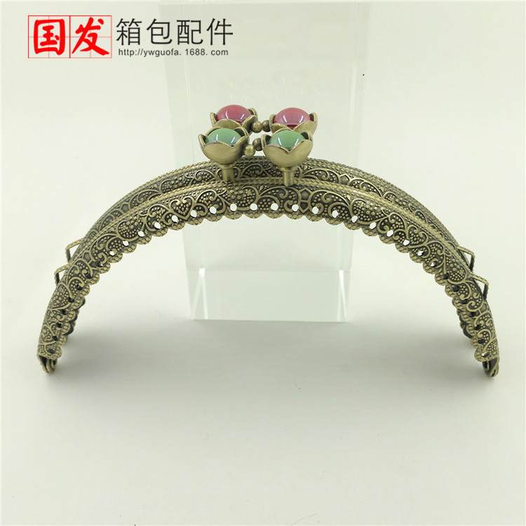 12.5Cm semicircular encaje en relieve cabeza de loto oro bronce 13 colores opcionales   El 0350 - GT