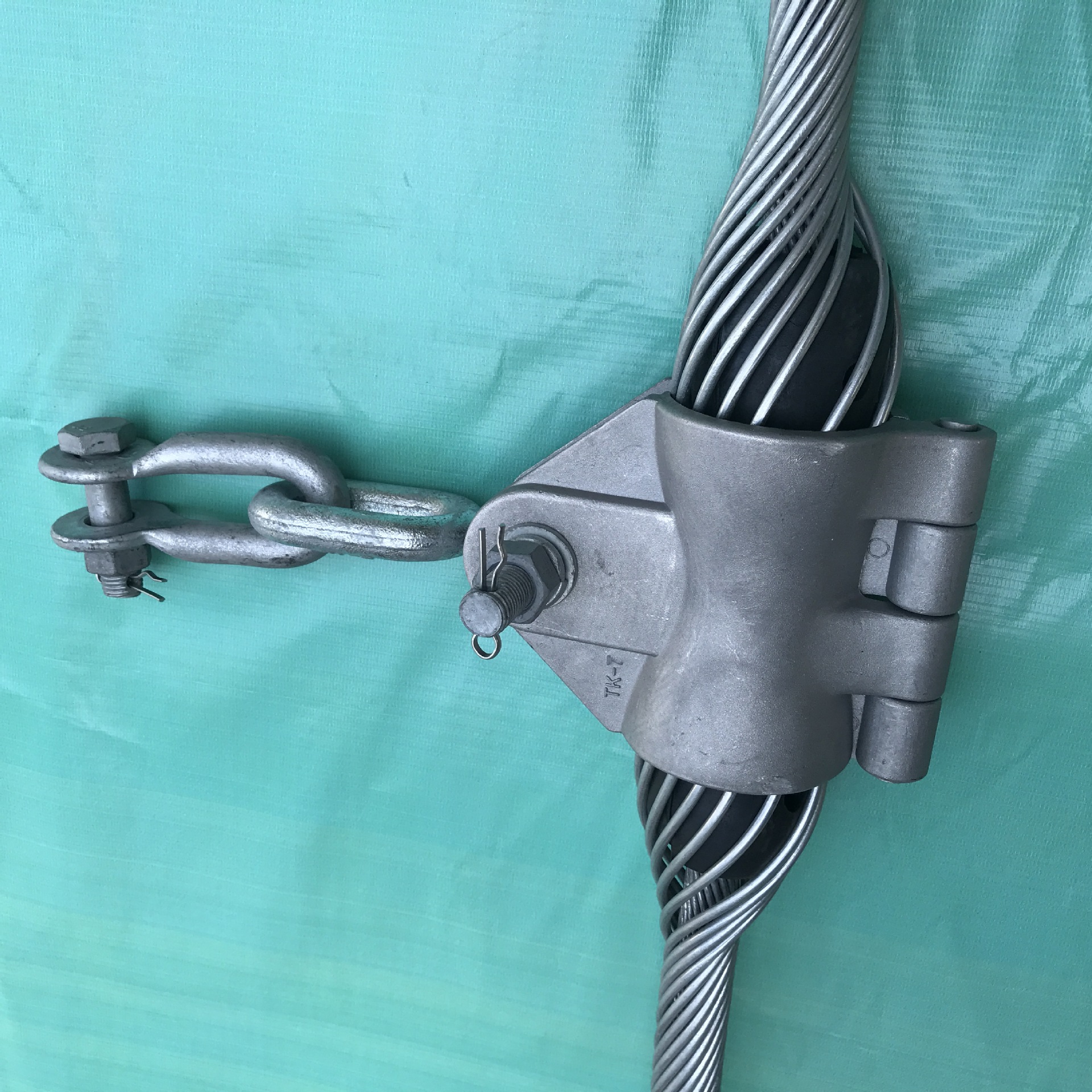 厂家直销ADSS/OPGW光缆悬垂金具串 预绞丝直线线夹 电力金具