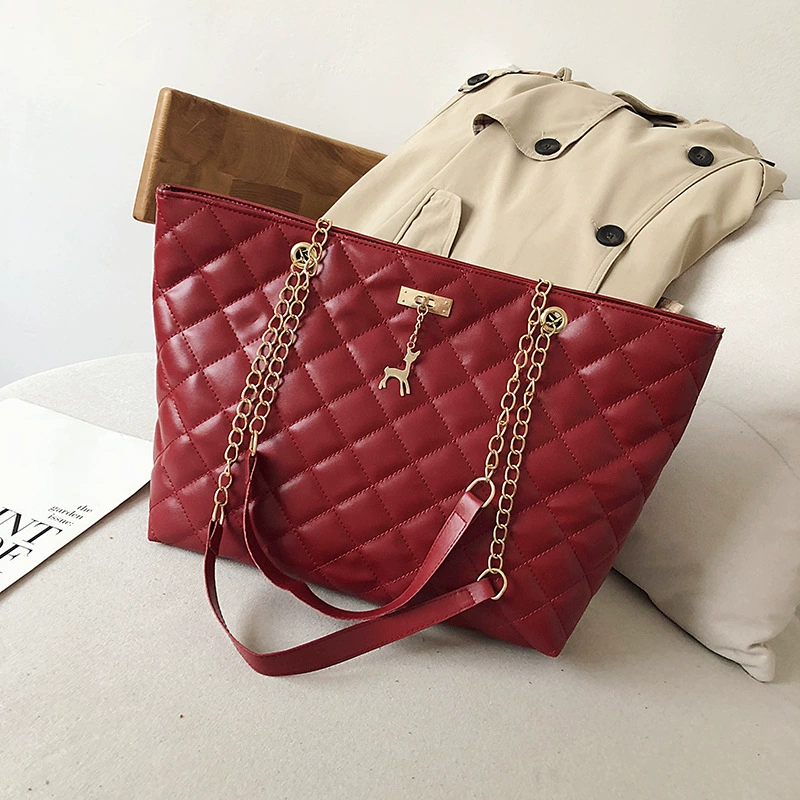 One-shoulder Bag, Quilted Shoulder Tote, Capacious with Chain Strap, 2023 Style