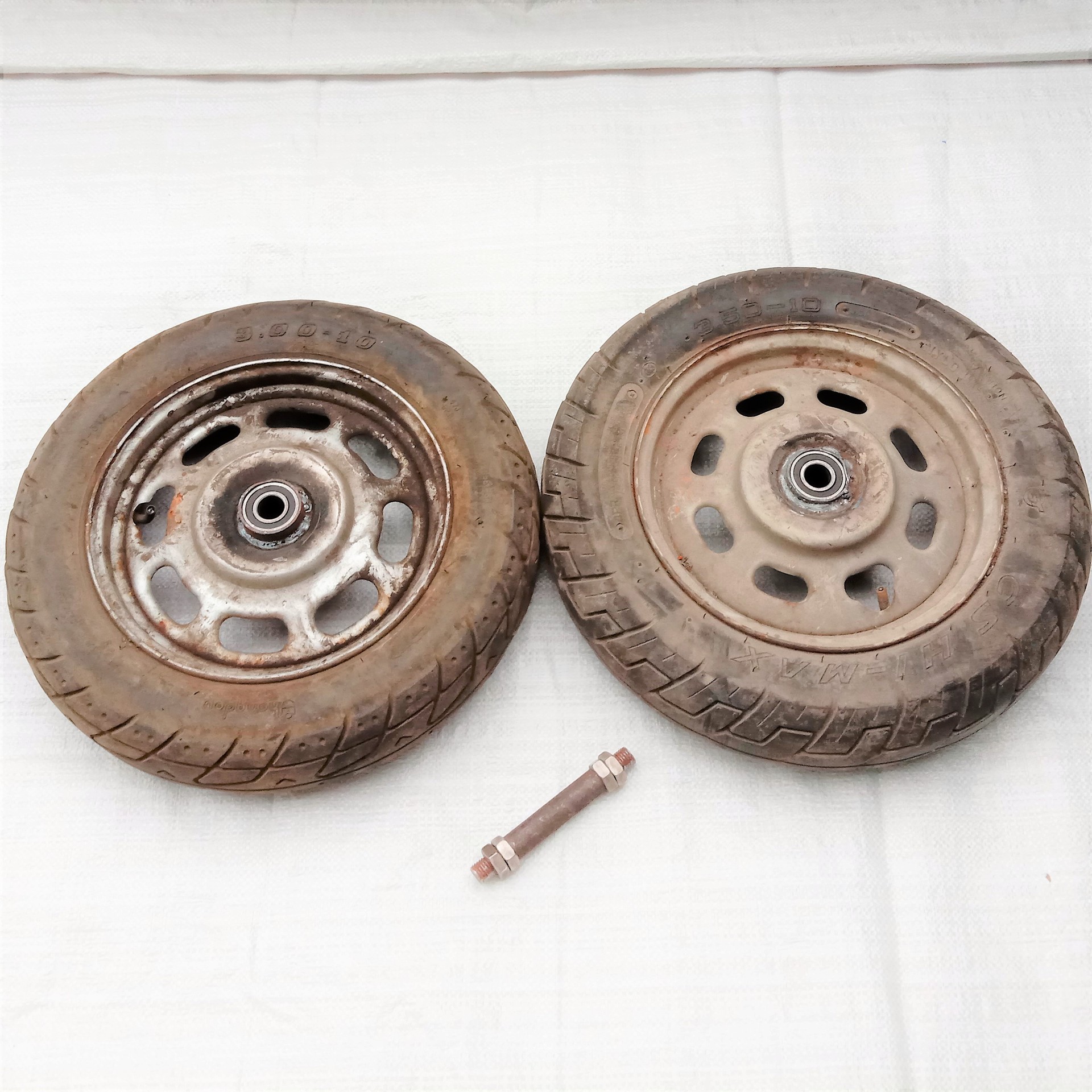 脚轮万向轮旧摩托车轮充气轮 工矿轮工地轮打气轮重型轮小推车轮