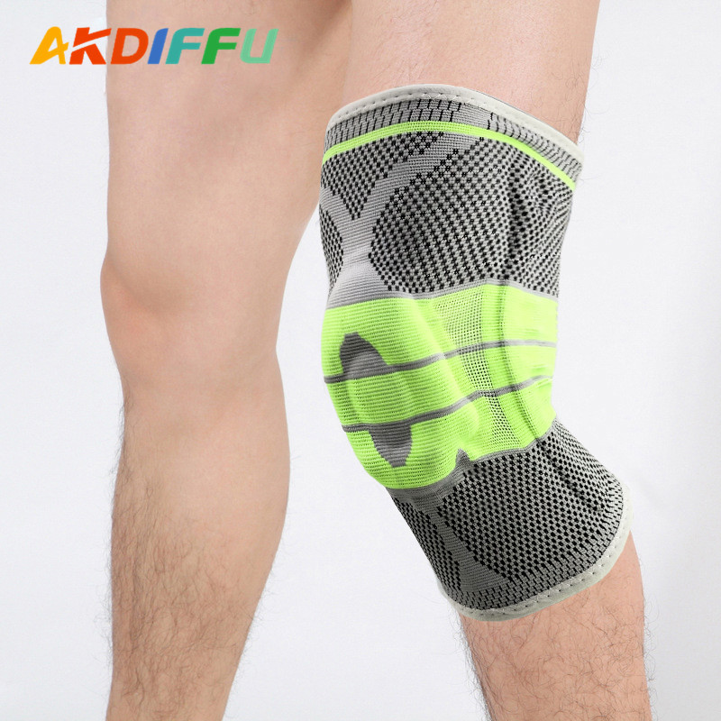 Deportes al aire libre rótula transfronteriza silicona rótula primavera soporte rótula cubierta nylon transpirable montañismo baloncesto rótula