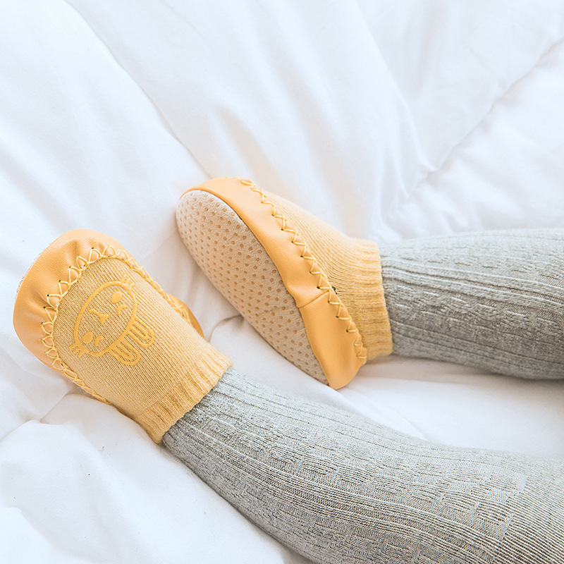 21 Spring and Autumn Baby Toddler Shoes Socks Soft Sole Non-slip Children's Floor Socks Low-top Cartoon Baby Leather Bottom Socks 21 Spring and Autumn Baby Toddler Shoes Socks Soft Sole Non-slip Children's Floor Socks Low-top Cartoon Baby Leather Bottom Socks