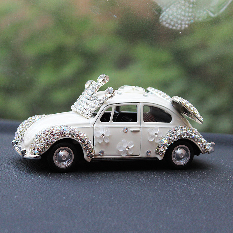Adornos de automóviles, modelos de automóviles de aleación de automóviles, automóviles clásicos, decoraciones de automóviles con incrustaciones de diamantes creativos, bendiciones de bricolaje