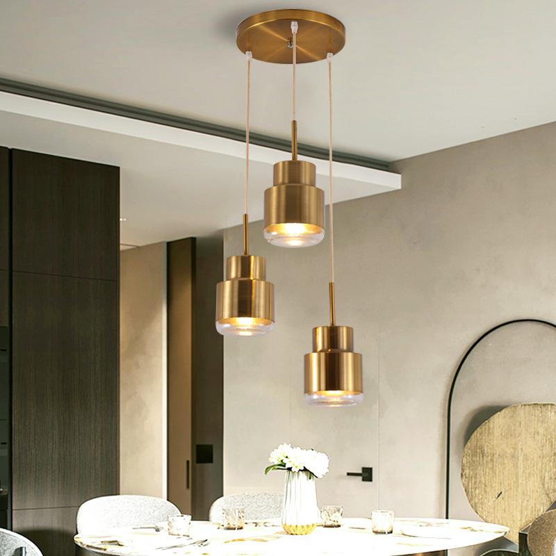 Nordic restaurante bar dormitorio lámpara de noche simple moderno de una sola cabeza personalidad creativa post-moderno pequeño candelabro dorado