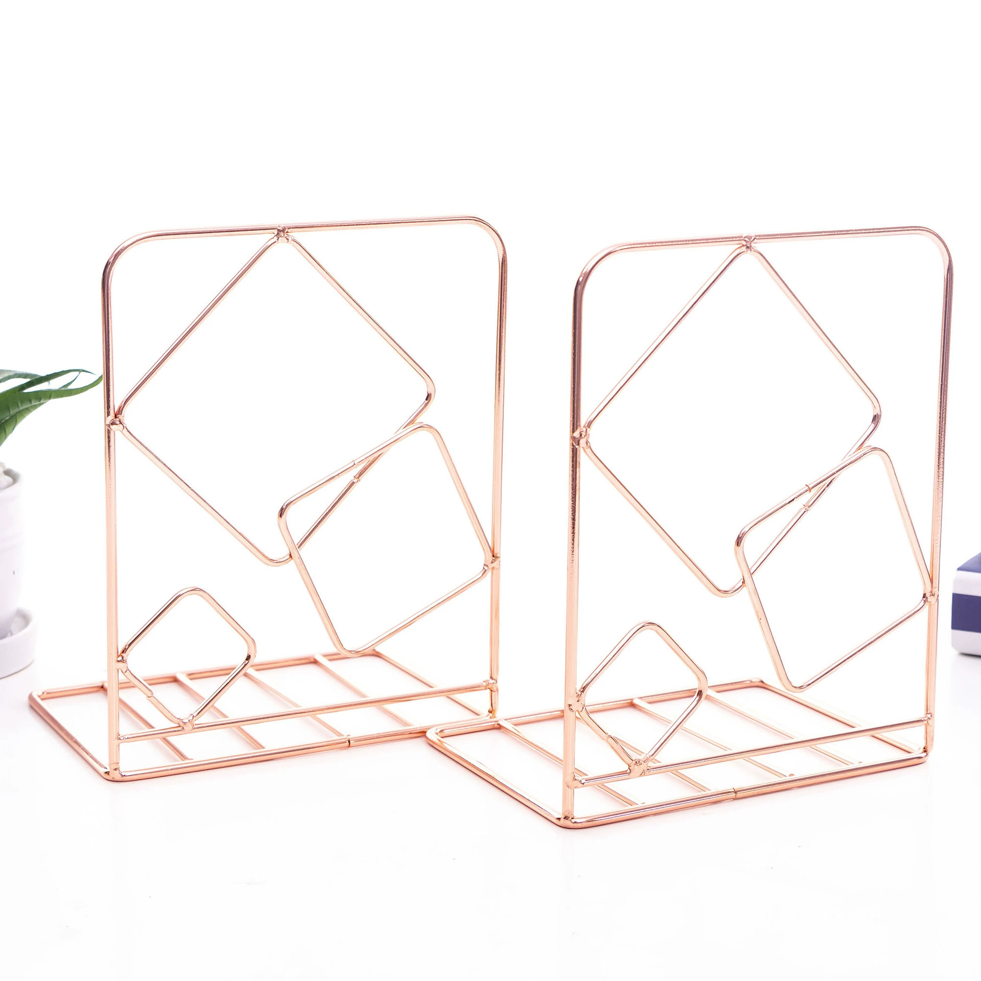 Mingqiang Ins Nordic style rose gold iron art book stand creative home decoration office desktop storage rack