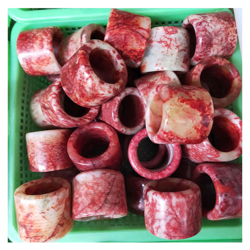 Factory Jade Wholesalers Small Quantity Wholesale Xiuyu Chicken Blood Jade Rings Finger Rings Bangles Ethnic Style Men's and Women's Rings