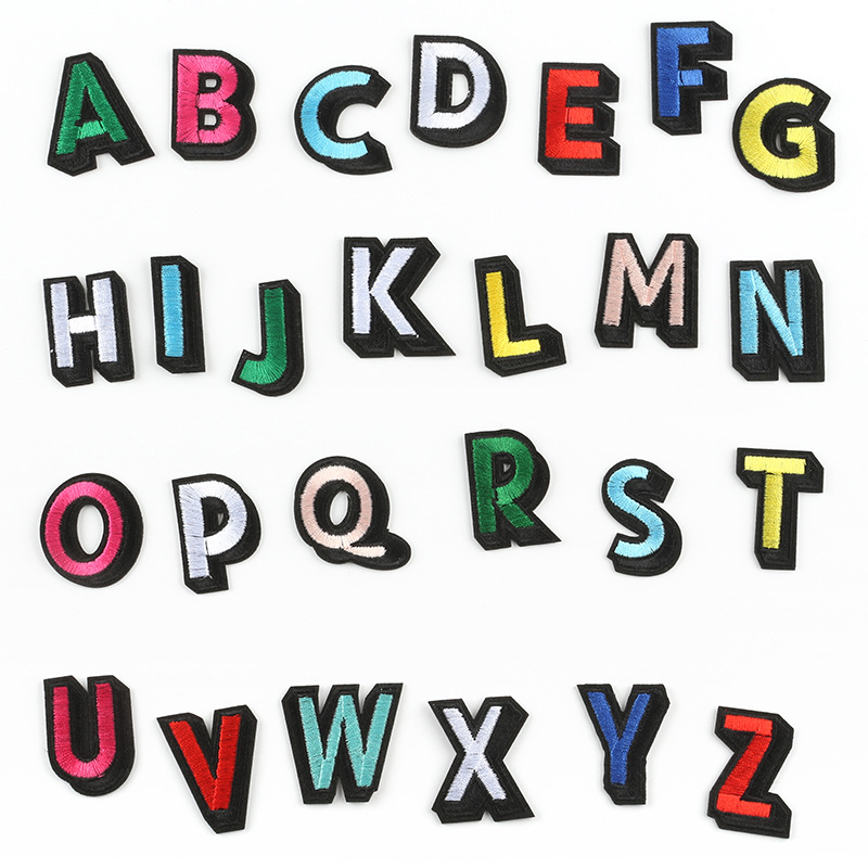 26个英文字母电脑绣花布标名字标记球服记号补丁服装辅料刺绣布贴