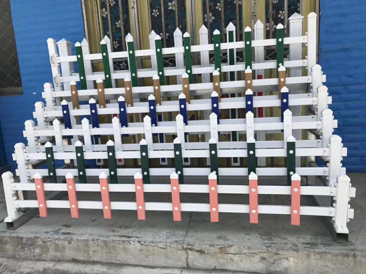 pvc围墙护栏户外电力变压器小区围栏幼儿园安全防护栅栏塑钢护栏