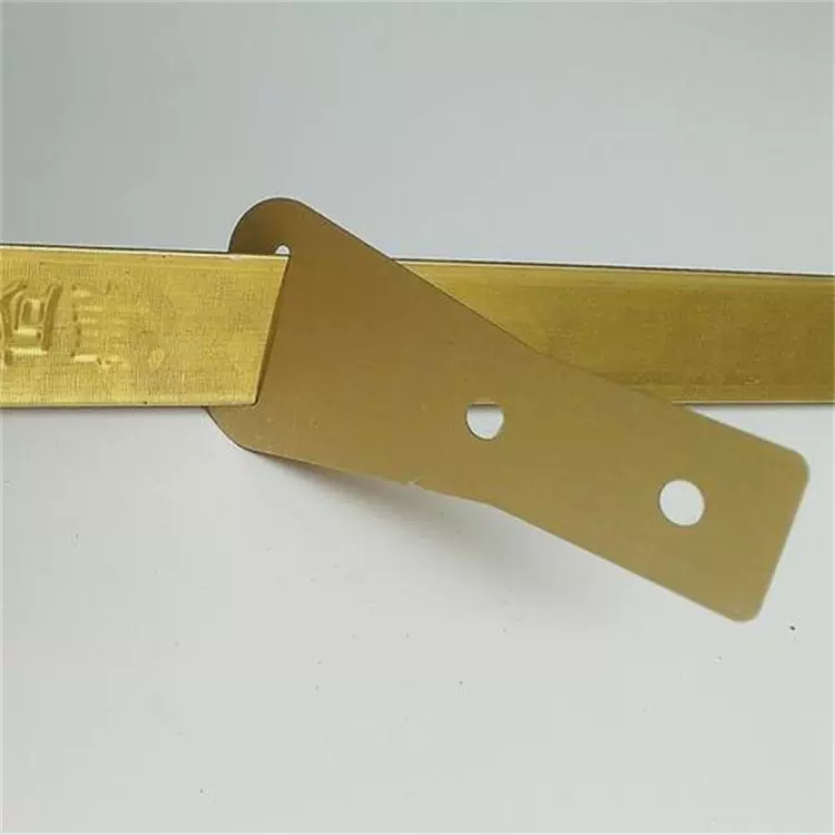 轻钢龙骨三角挂片挂钩连接三角龙骨88吊片98挂片集成吊顶配件厂家