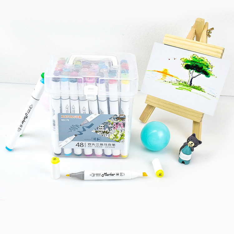 Doble cabeza triángulo alcohólico marcador pop cartel pluma pintura diseño graffiti arte estudiante rotulador