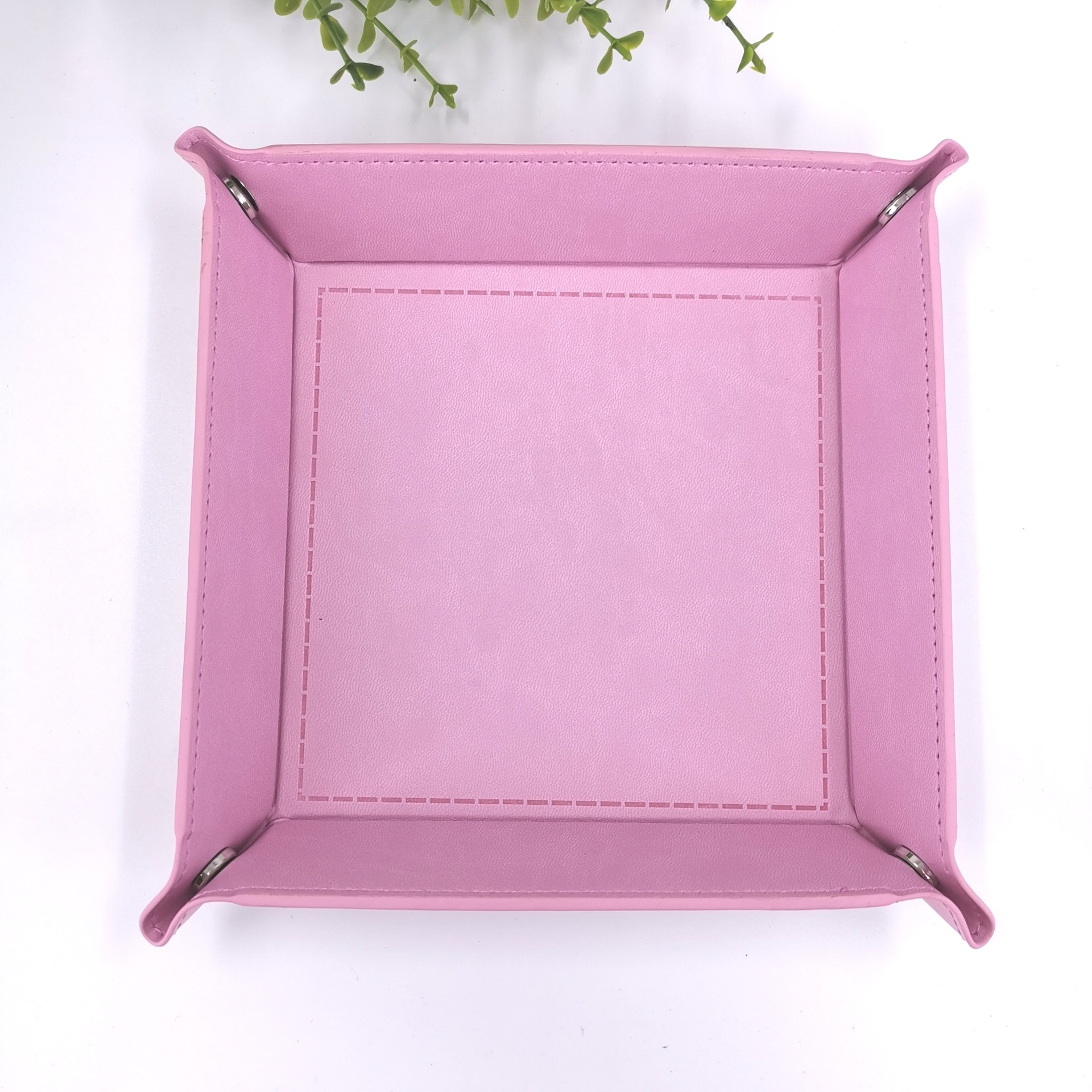 En stock pu palillos de cuero bandeja de cuatro esquinas plegable juego palillos bandeja de almacenamiento