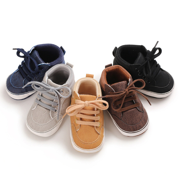 Children's sneakers for early age