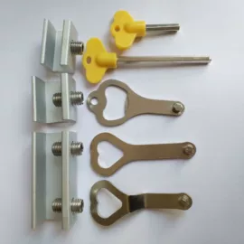 窗锁;堆垛脚碗;锁具配件