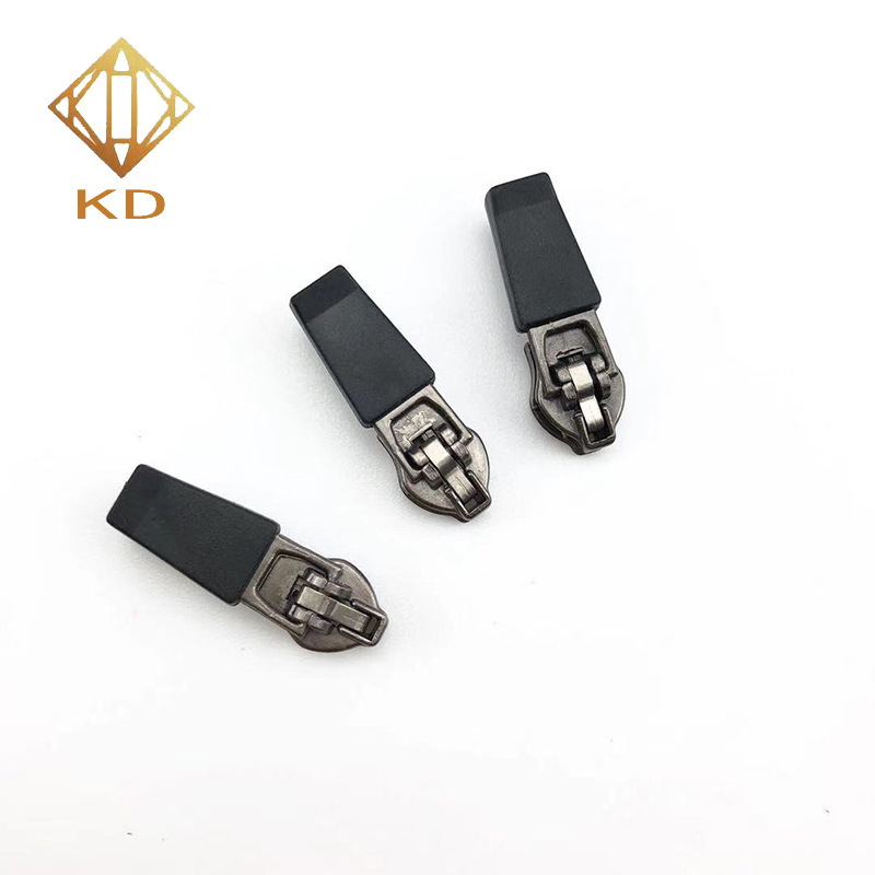 优质3号3#防水拉链头 注塑皮头拉头 反装拉链头批发