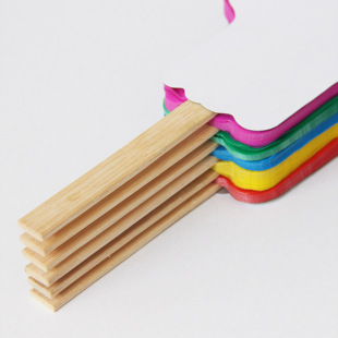 �ַ��������\�ӕ��_Ļʽ����׃ɫ���ӌWУ�F�w�ٱ��ݵ����赸����