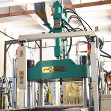 百科160T双滑板立式注塑机百塑立式注塑机