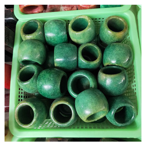 Factory Jade Wholesalers Small Quantity Wholesale Xiuyu Chicken Blood Jade Rings Finger Rings Bangles Ethnic Style Men's and Women's Rings