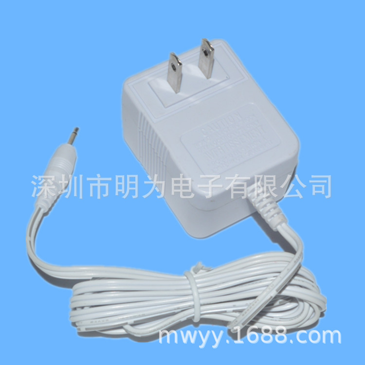 厂家供应白色外壳 12V 600mA 国标3C认证 低频变压器线性电源
