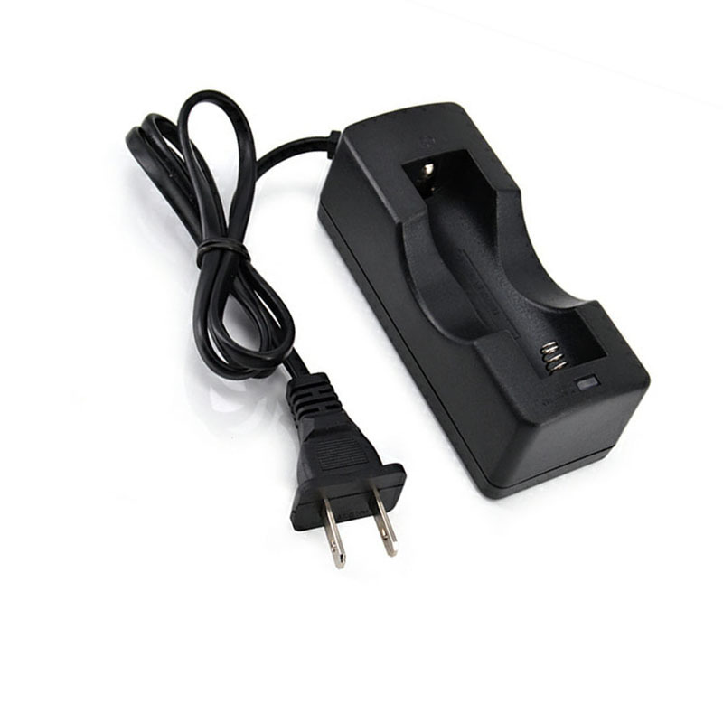 多功能锂电池充电器18650欧规美规带线单充18650单槽充电器智能充